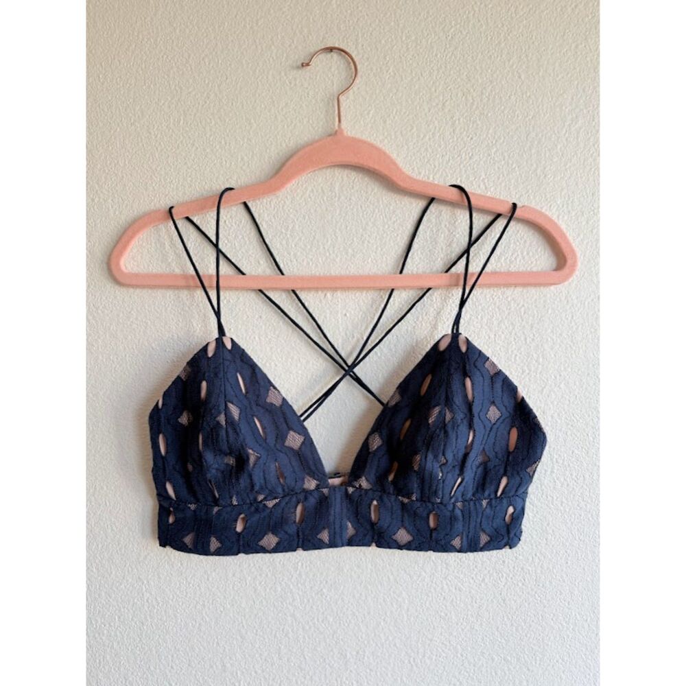 Stylestalker Geometric Corded Lace Strappy Bralette Top in Blue & Pink size L